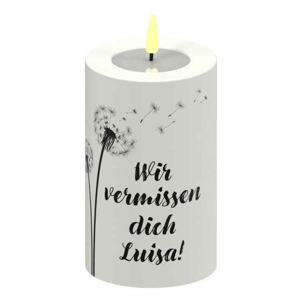 LED Stumpenkerze Weiß Pusteblume "Wir vermissen dich NAME!"